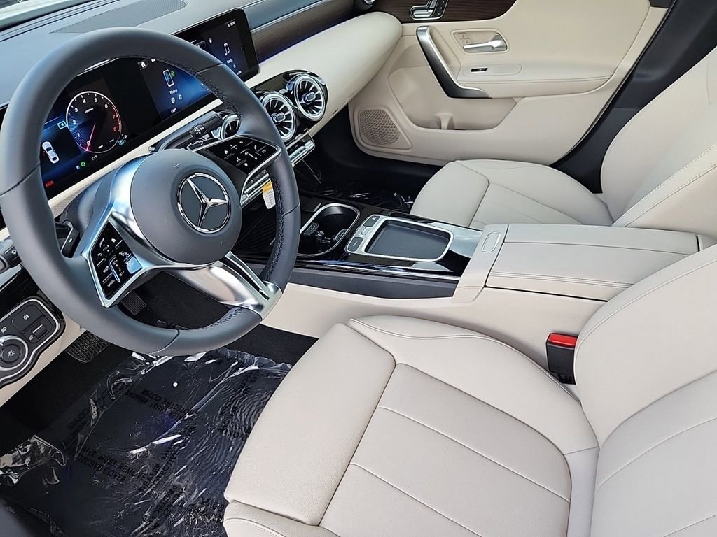 New 2025 Mercedes-Benz CLA 250 4MATIC image 12