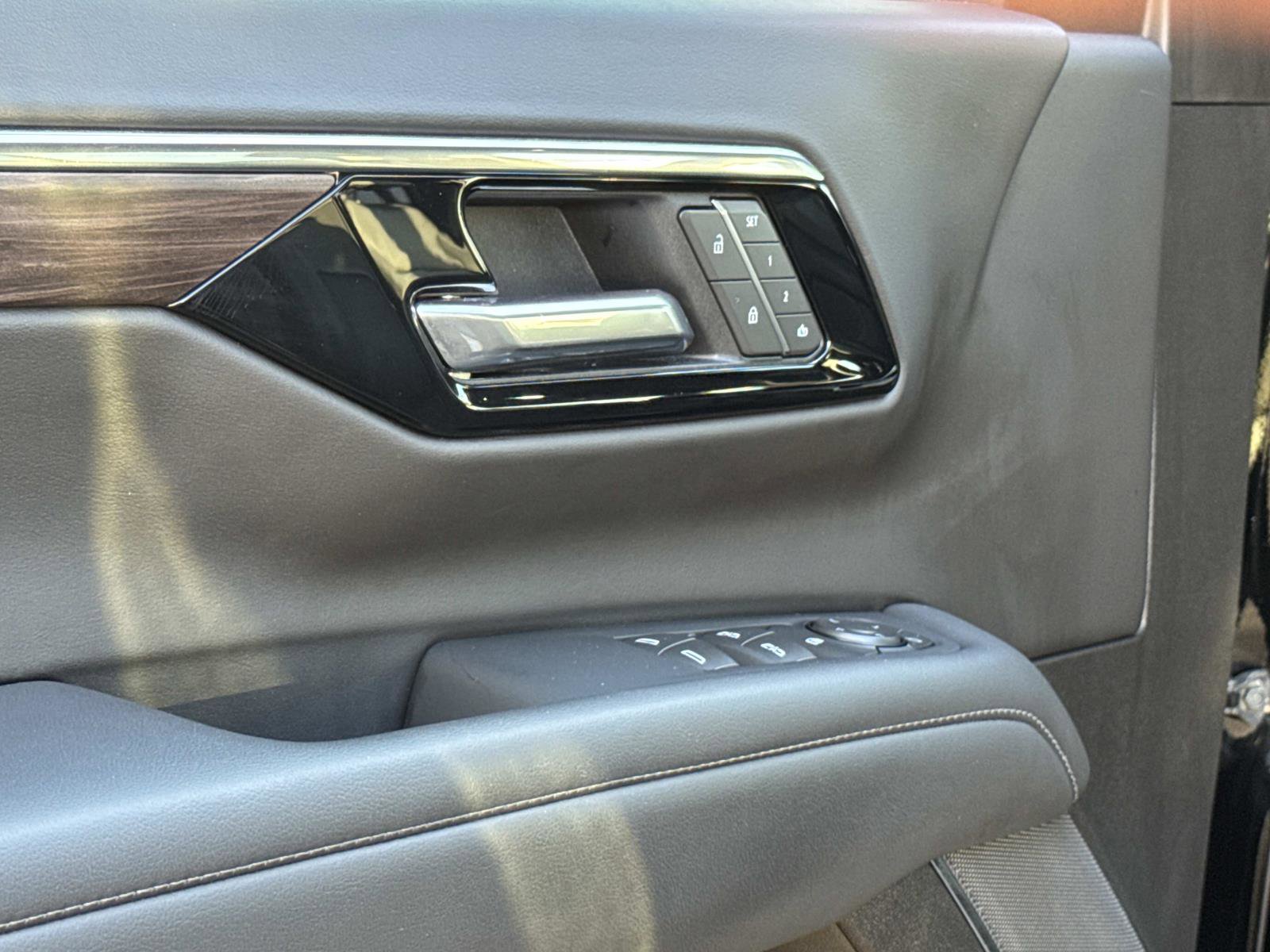 Certified 2025 Chevrolet Tahoe Z71 image 19