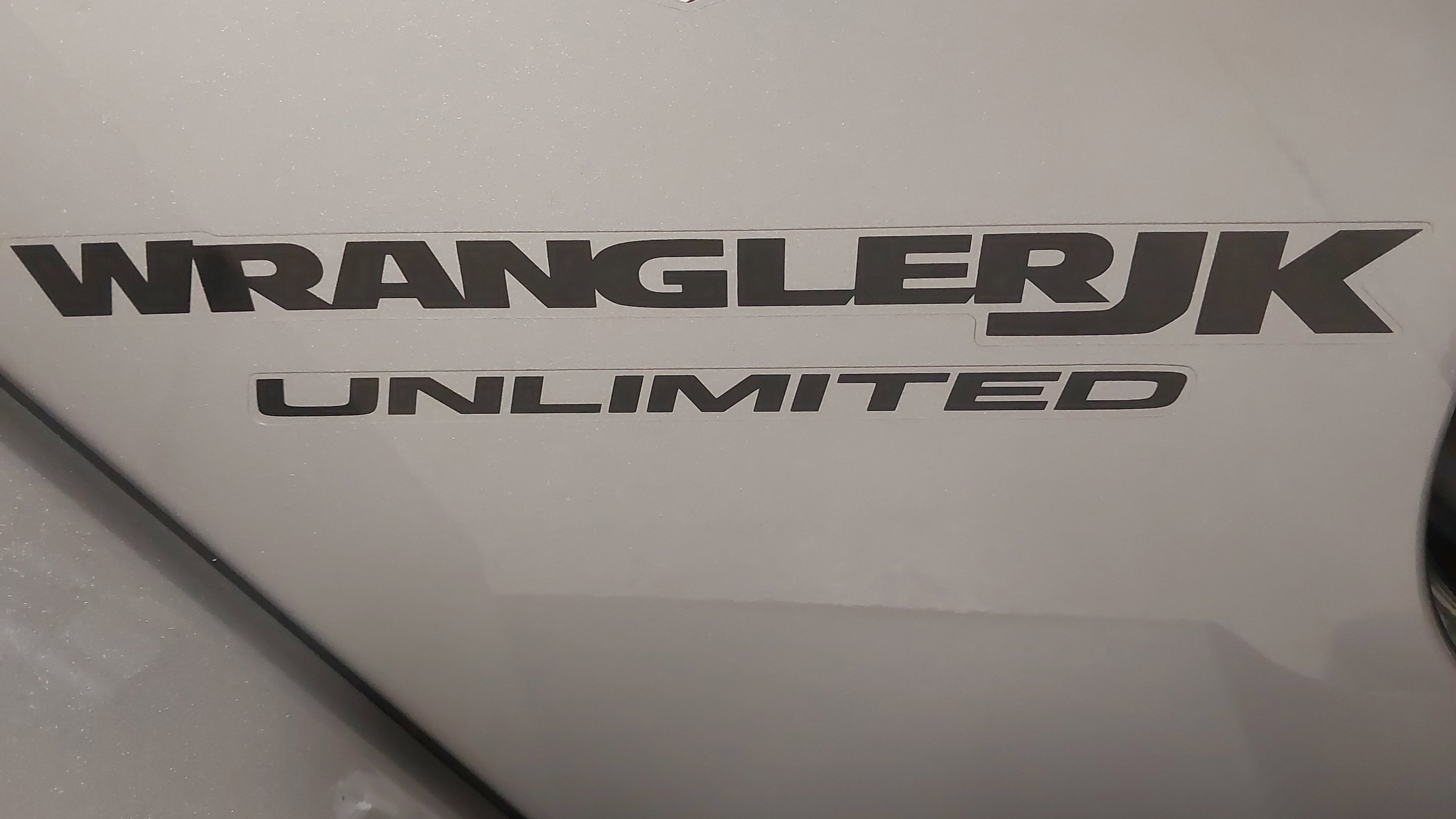 Used 2018 Jeep Wrangler Unlimited Sahara AWD/4WD image 17