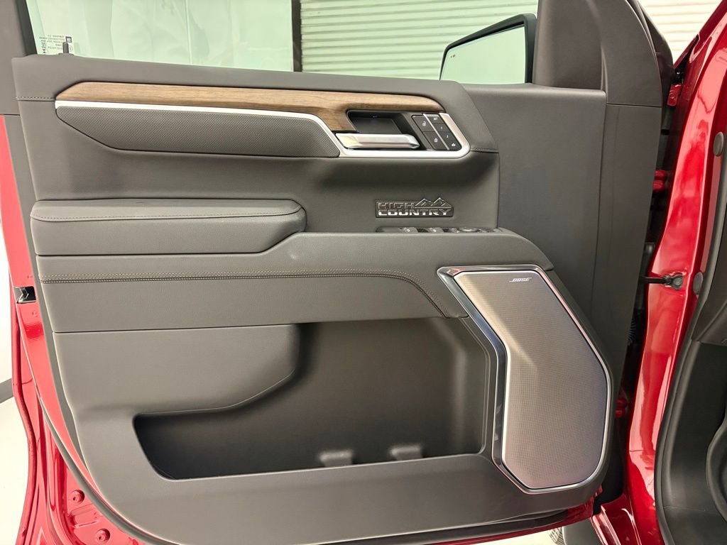 New 2026 Chevrolet Silverado 1500 High Country w/ Technology Package AWD/4WD image 3