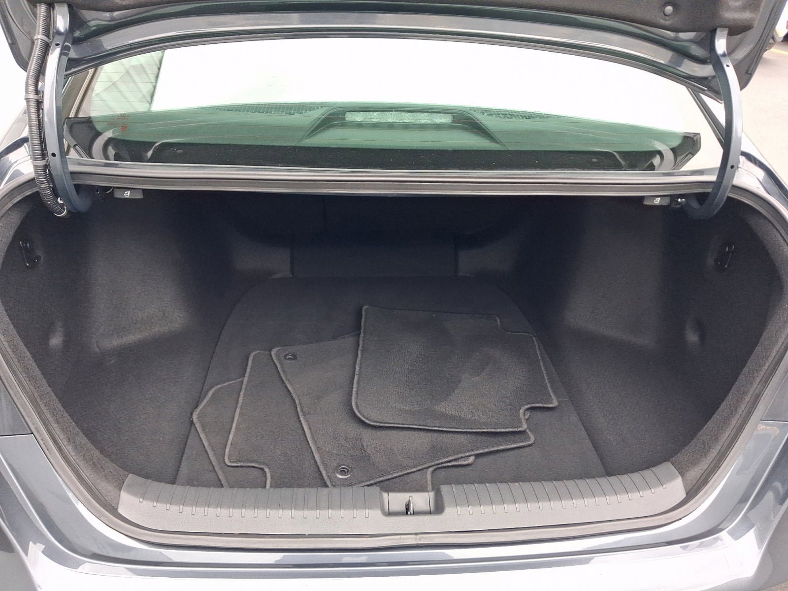 Used 2024 Honda Accord EX image 25