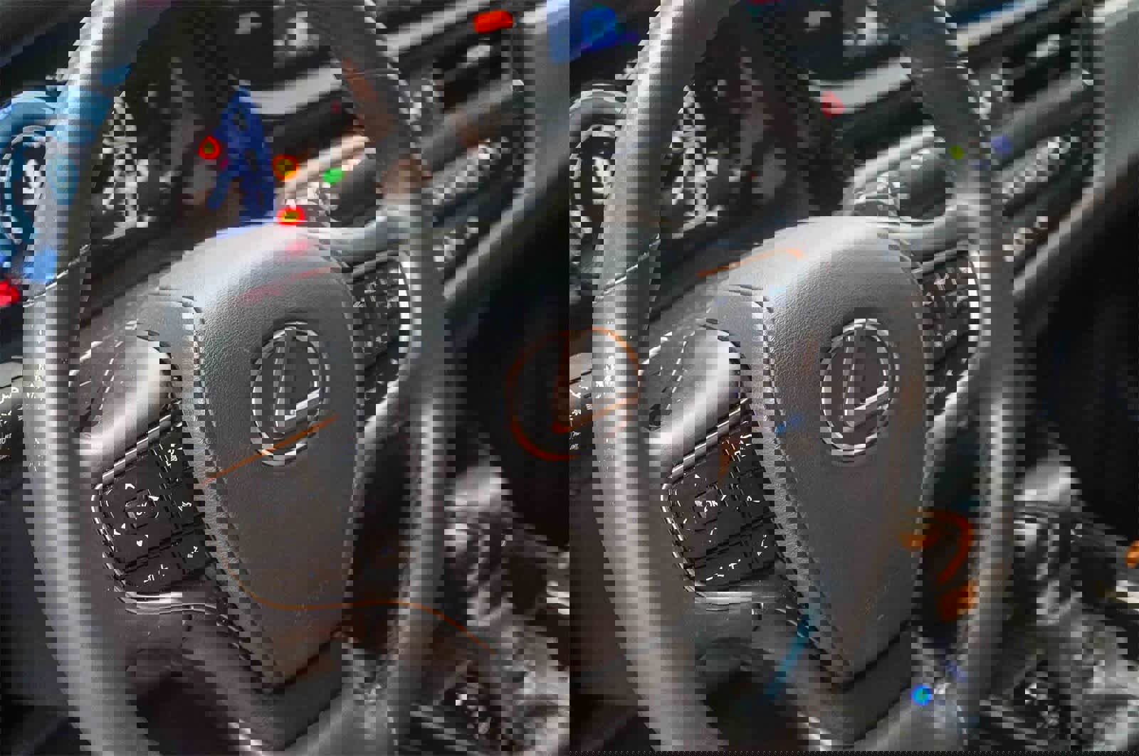 Used 2023 Lexus ES 300h w/ Premium Package image 21