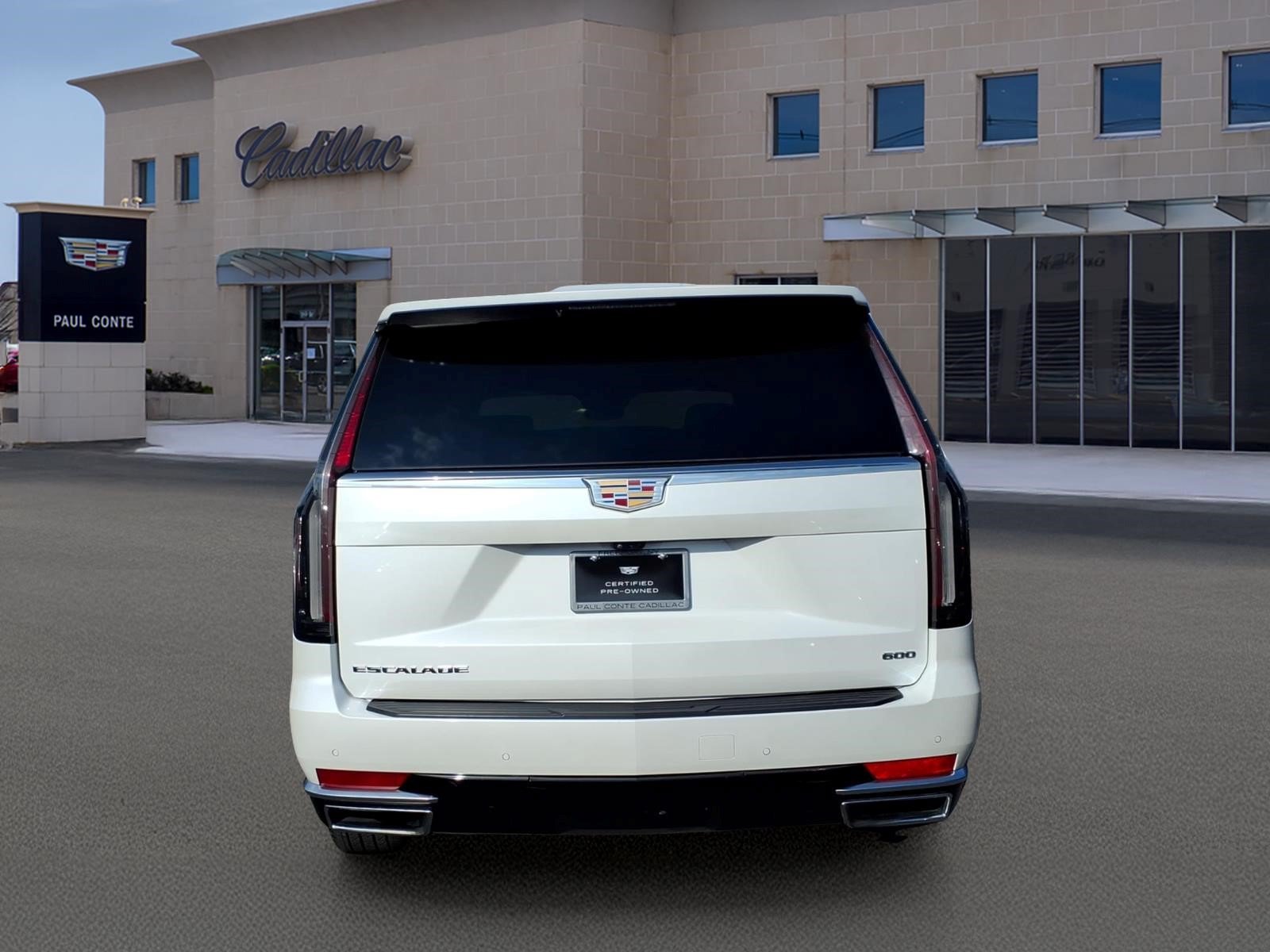 Certified 2024 Cadillac Escalade Premium Luxury w/ Performance Package AWD/4WD image 5