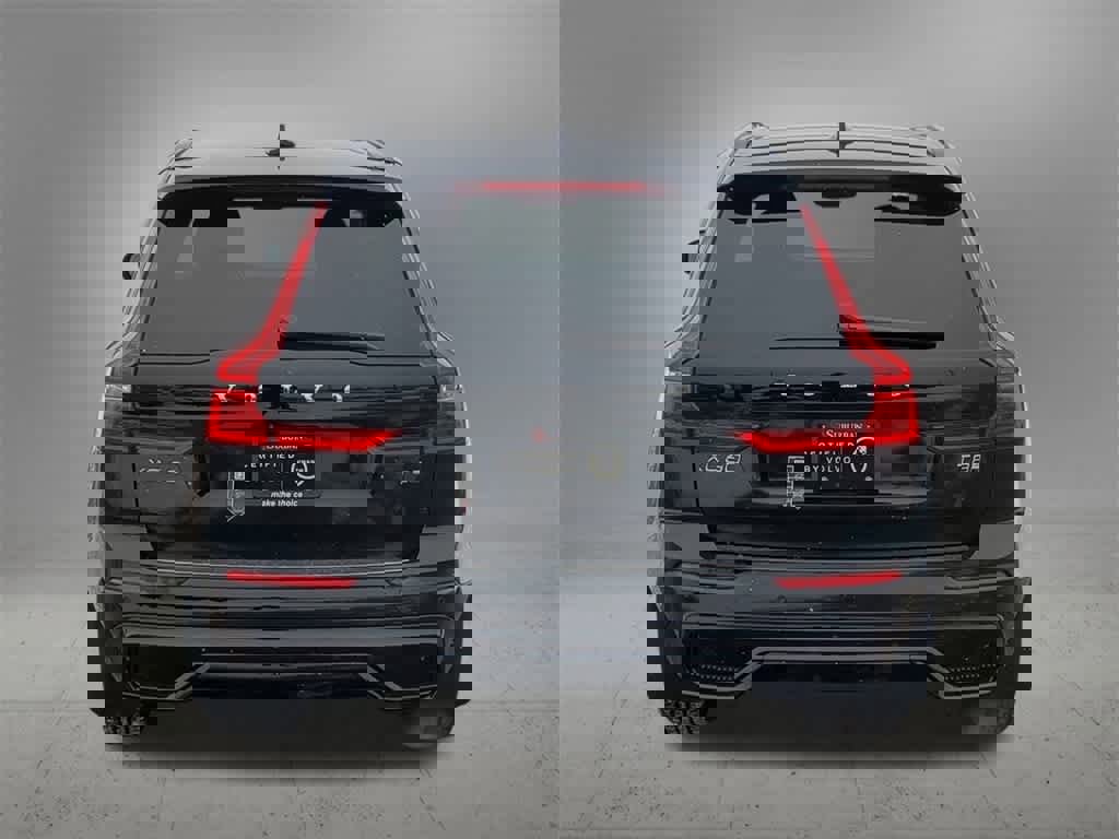Certified 2025 Volvo XC60 T8 Core w/ Protection Package Premier image 5
