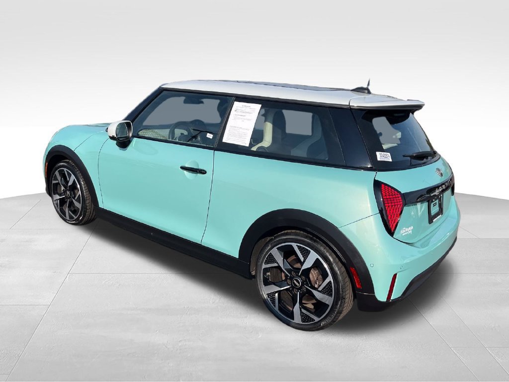 Used 2025 MINI Cooper S FWD image 3