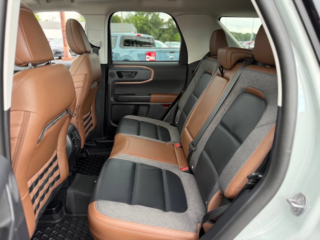 Used 2023 Ford Bronco Sport Outer Banks w/ Tech Package AWD/4WD image 14