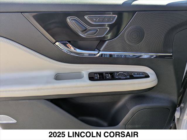 New 2025 Lincoln Corsair Reserve image 7