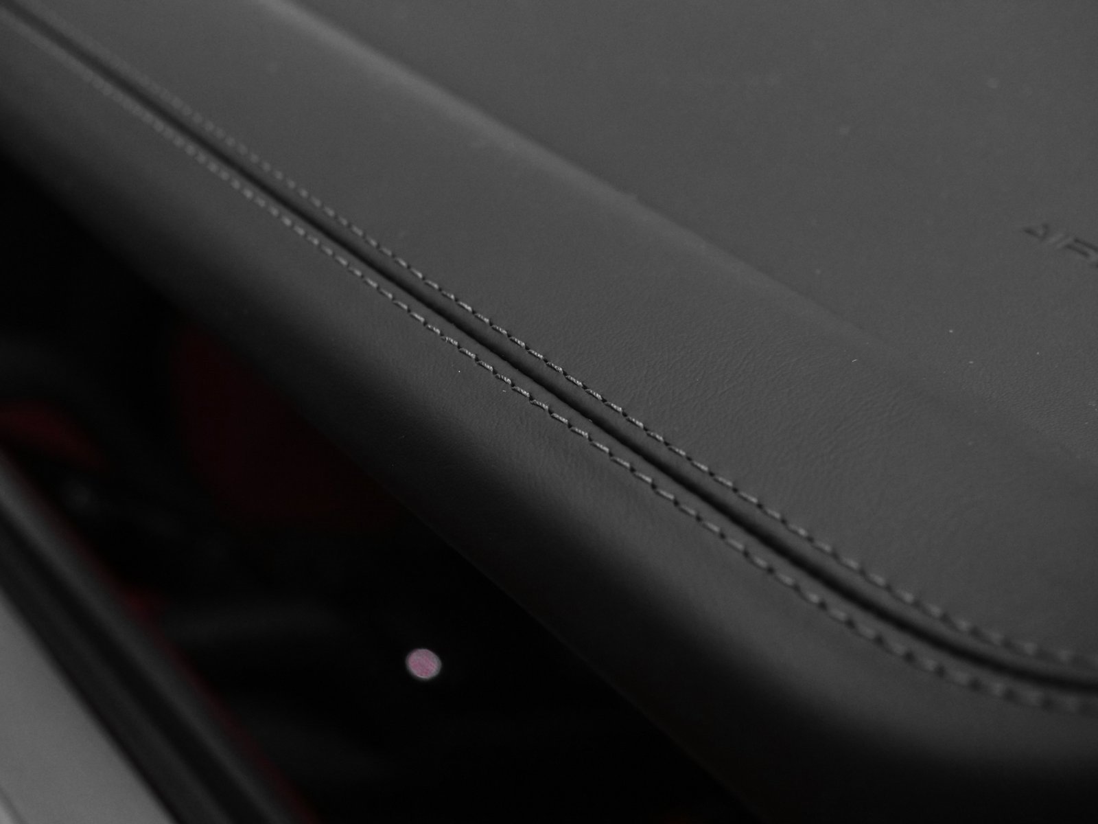 Used 2025 Porsche Cayenne Coupe image 25