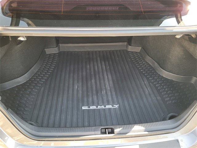 Used 2023 Toyota Camry SE image 25