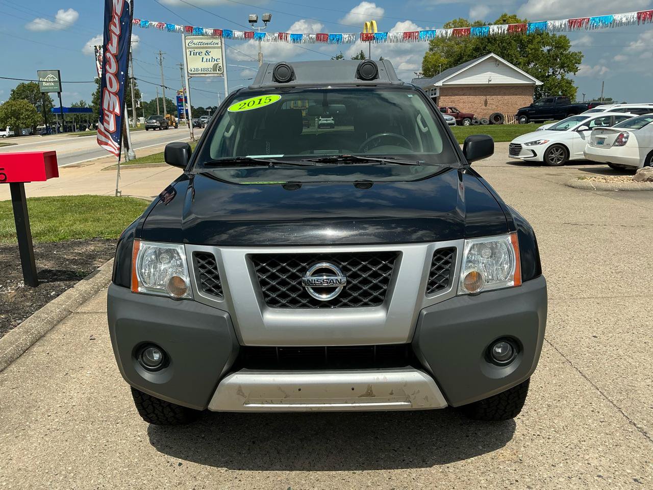 Used 2015 Nissan Xterra PRO-4X AWD/4WD image 2