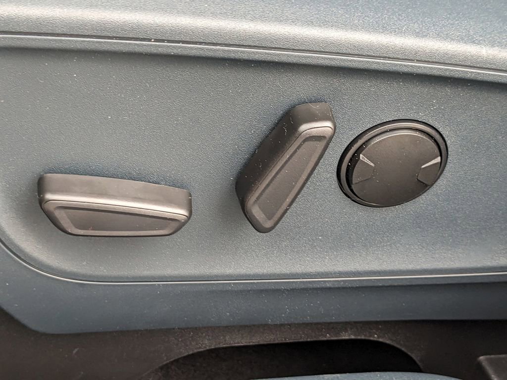 New 2025 Ford Maverick XLT w/ XLT Luxury Package image 15