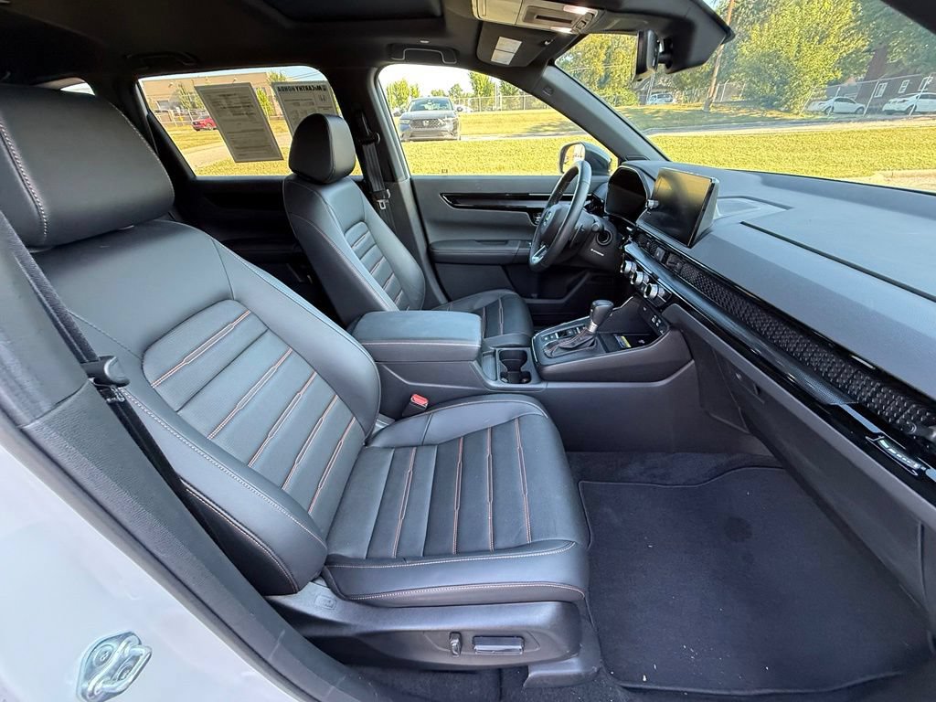 Used 2025 Honda CR-V Sport Touring image 44