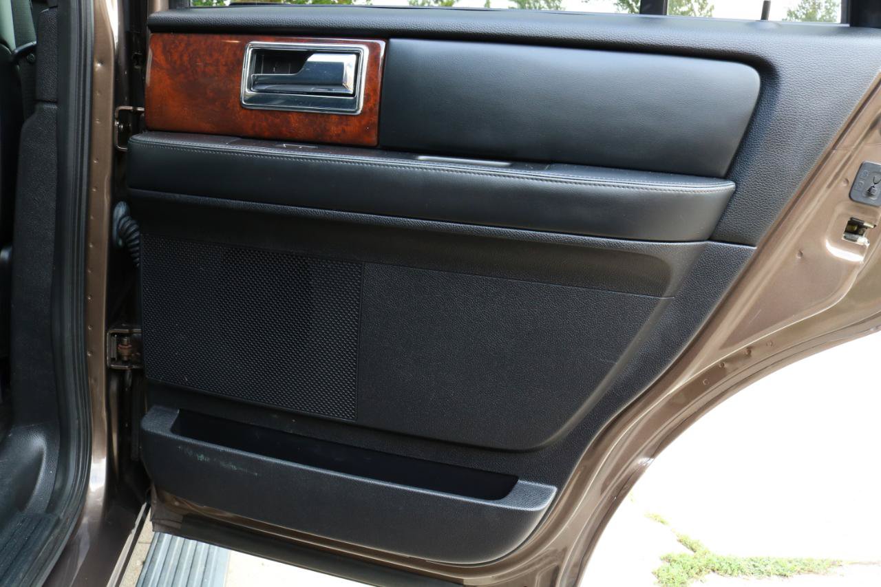 Used 2017 Lincoln Navigator Select AWD/4WD image 44