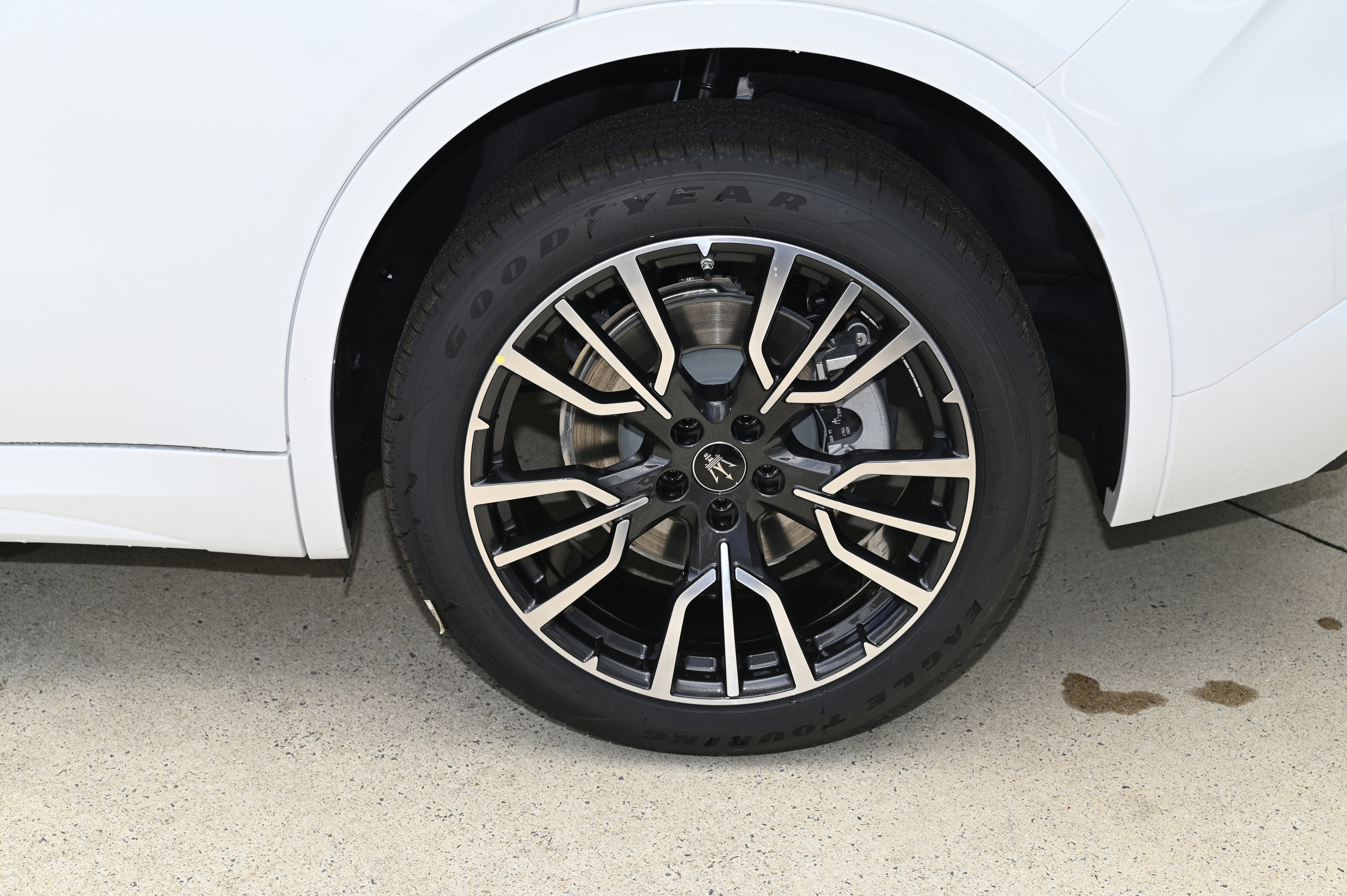 New 2025 Maserati Grecale GT image 10