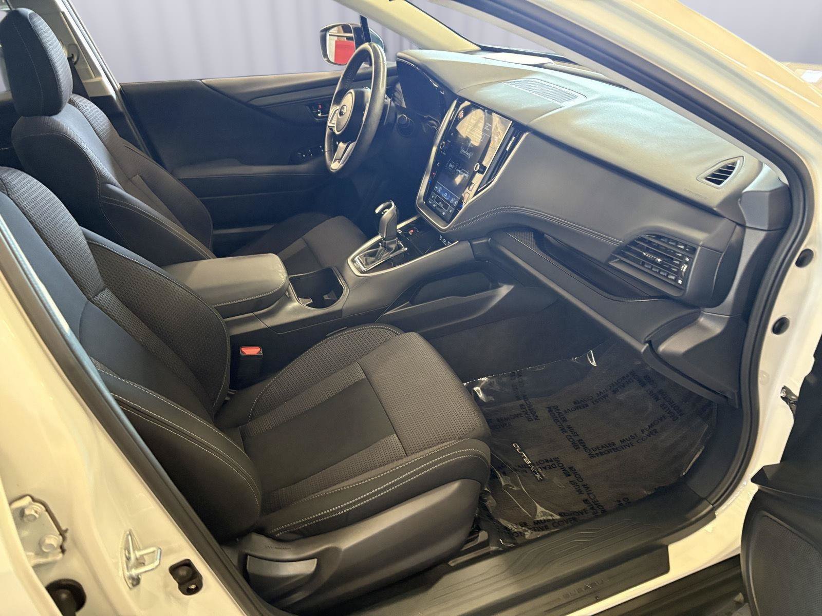 Used 2024 Subaru Outback Premium AWD/4WD image 15