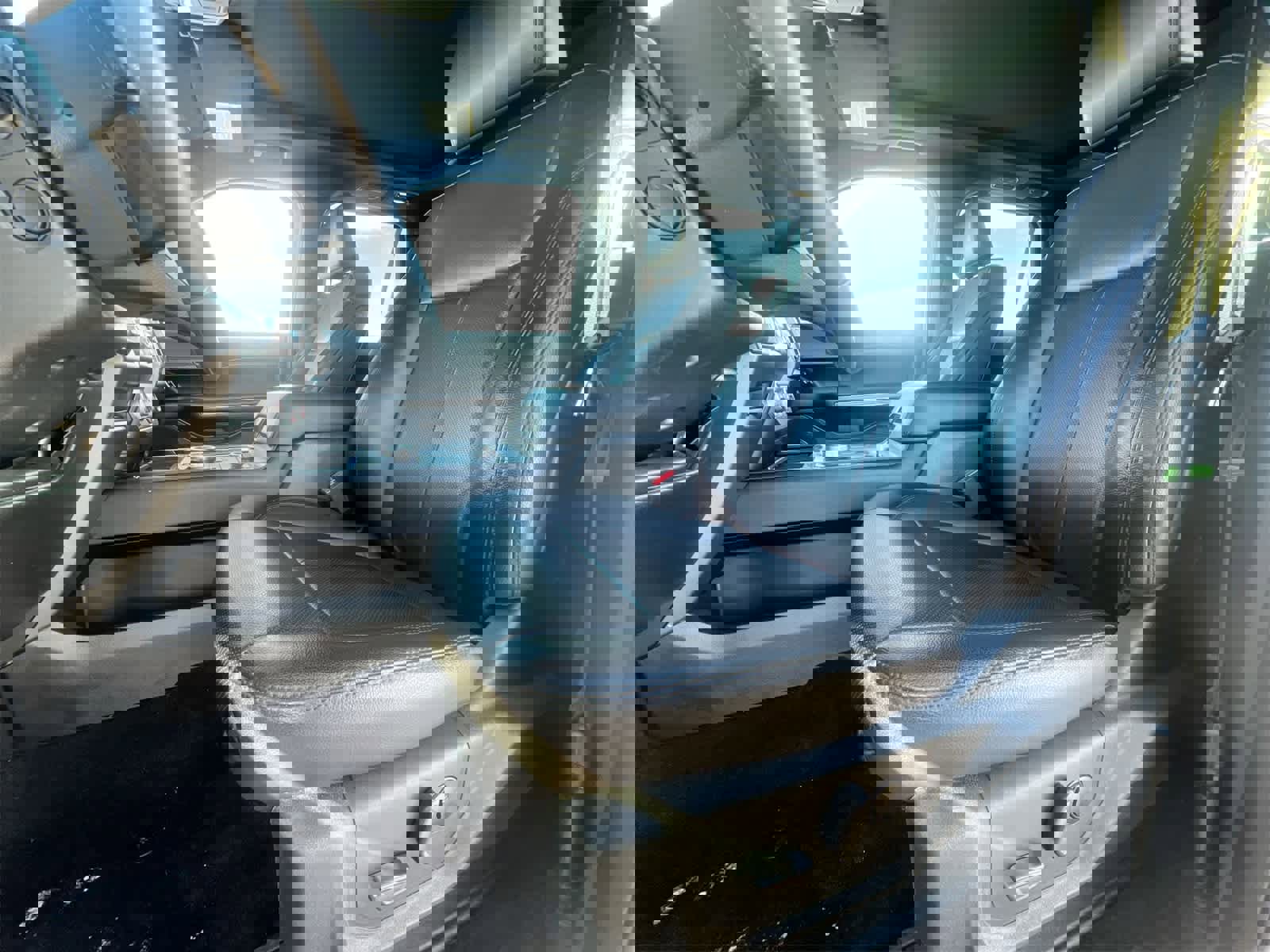 Used 2021 Ford Expedition Max XLT image 16