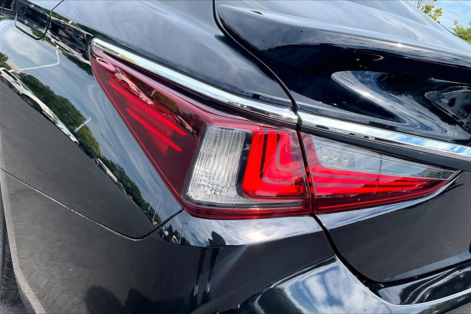 Used 2021 Lexus ES 350 w/ Premium Package FWD image 27