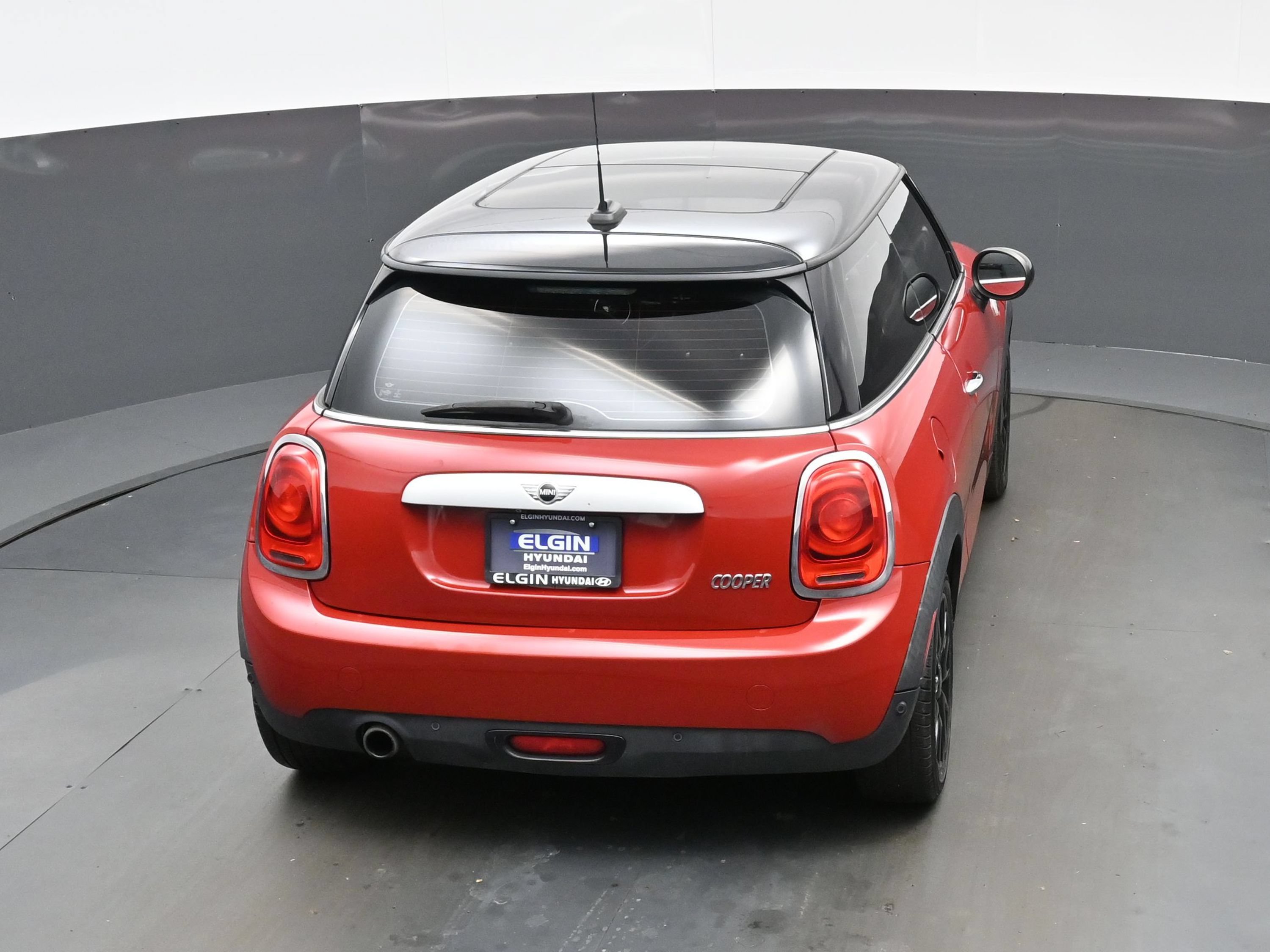 Used 2015 MINI Cooper 2-Door Hardtop FWD image 35