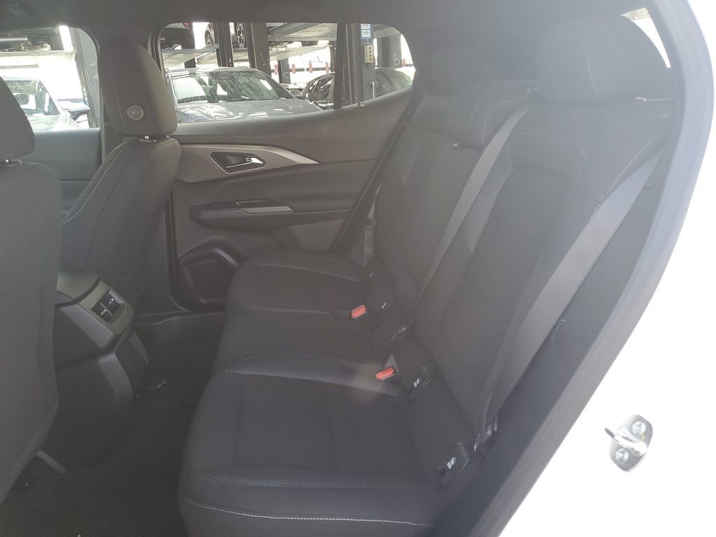 New 2026 Chevrolet Equinox EV LT image 12