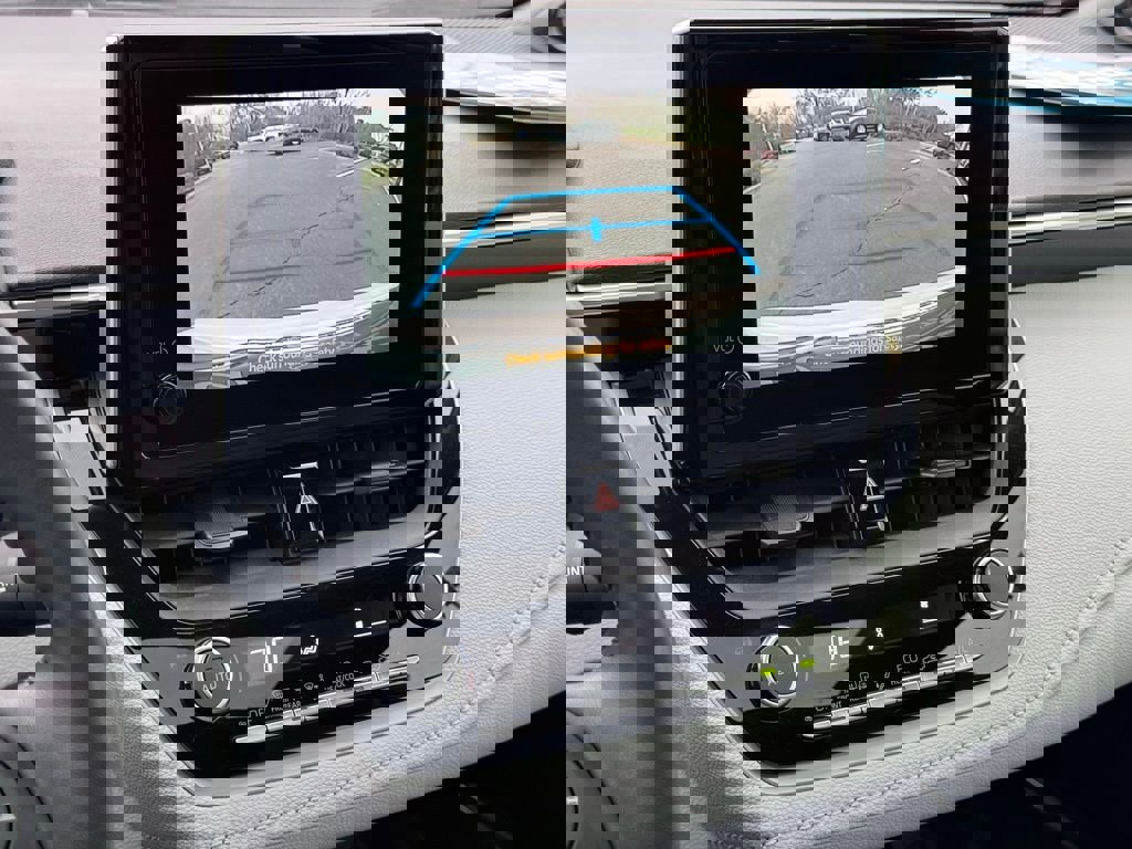 Used 2023 Toyota Corolla SE w/ SE Premium Package image 32