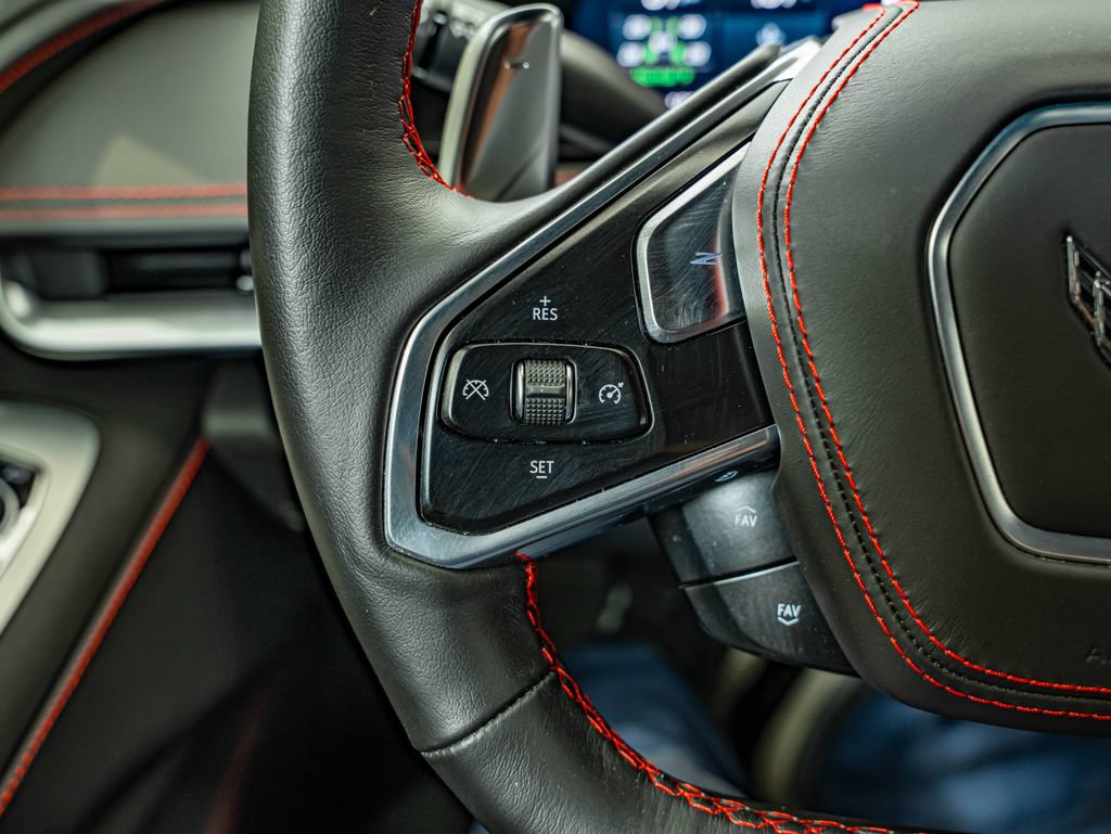 Used 2021 Chevrolet Corvette Stingray Premium Cpe w/ Z51 Performance Package RWD image 33