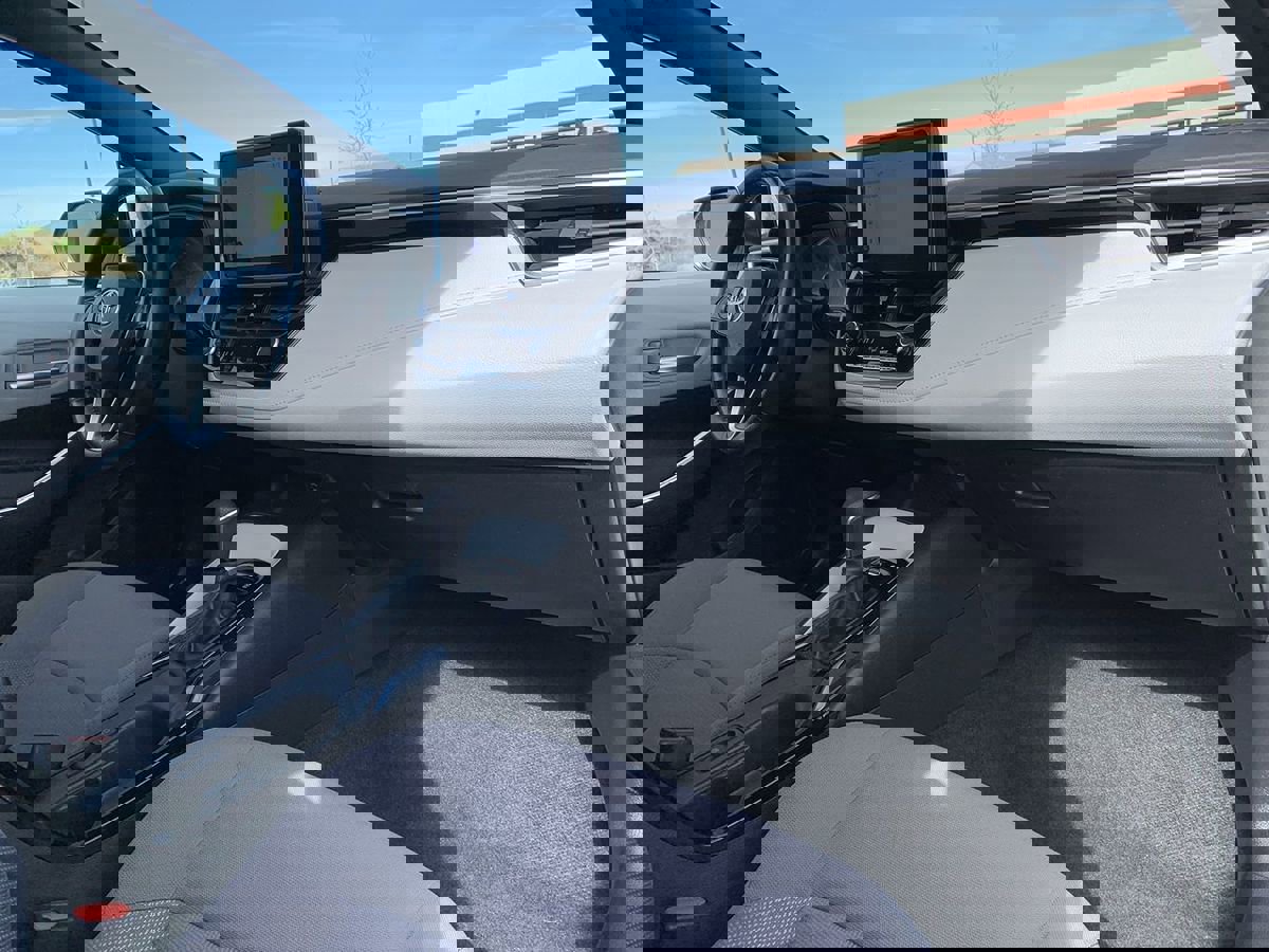 Used 2023 Toyota Corolla SE image 27