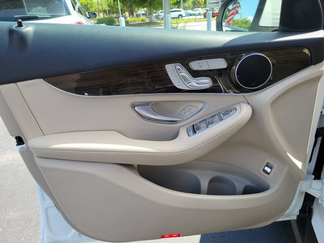 Used 2022 Mercedes-Benz GLC 300 image 16