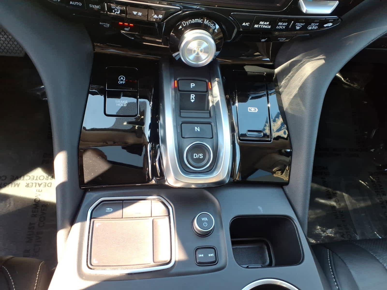 Used 2024 Acura MDX SH-AWD w/ Technology Package image 9