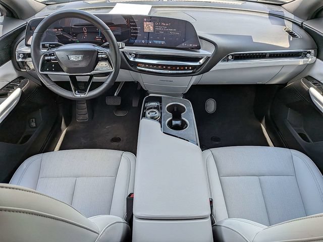 Certified 2024 Cadillac Lyriq Luxury AWD/4WD image 19