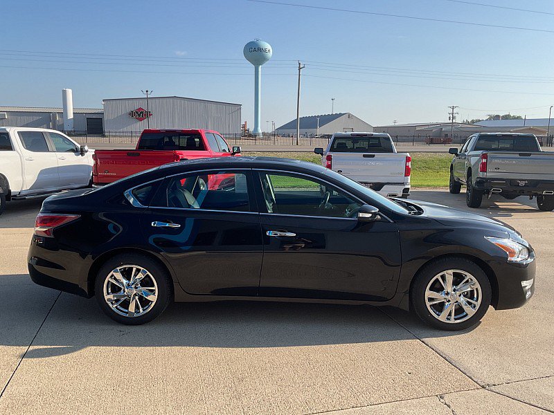 Used 2015 Nissan Altima 2.5 SL w/ Technology Package FWD image 5