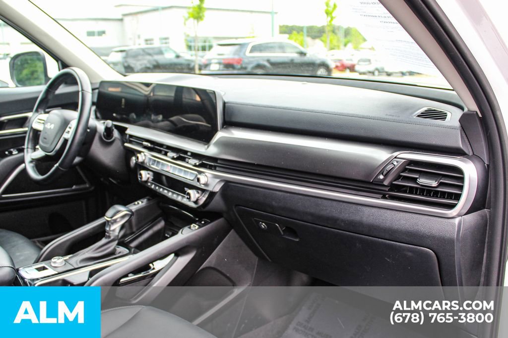 Used 2025 Kia Telluride S FWD image 27