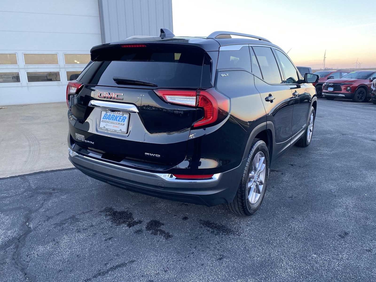 Used 2023 GMC Terrain SLT image 13