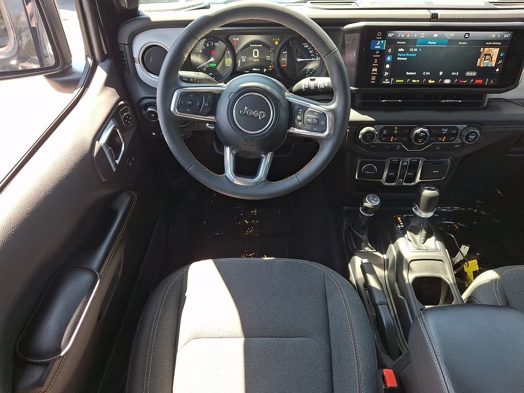 Used 2024 Jeep Wrangler Unlimited Sahara w/ Dual Top Group AWD/4WD image 13