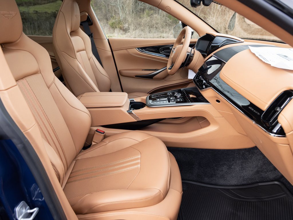 New 2025 Aston Martin DBX 707 image 46