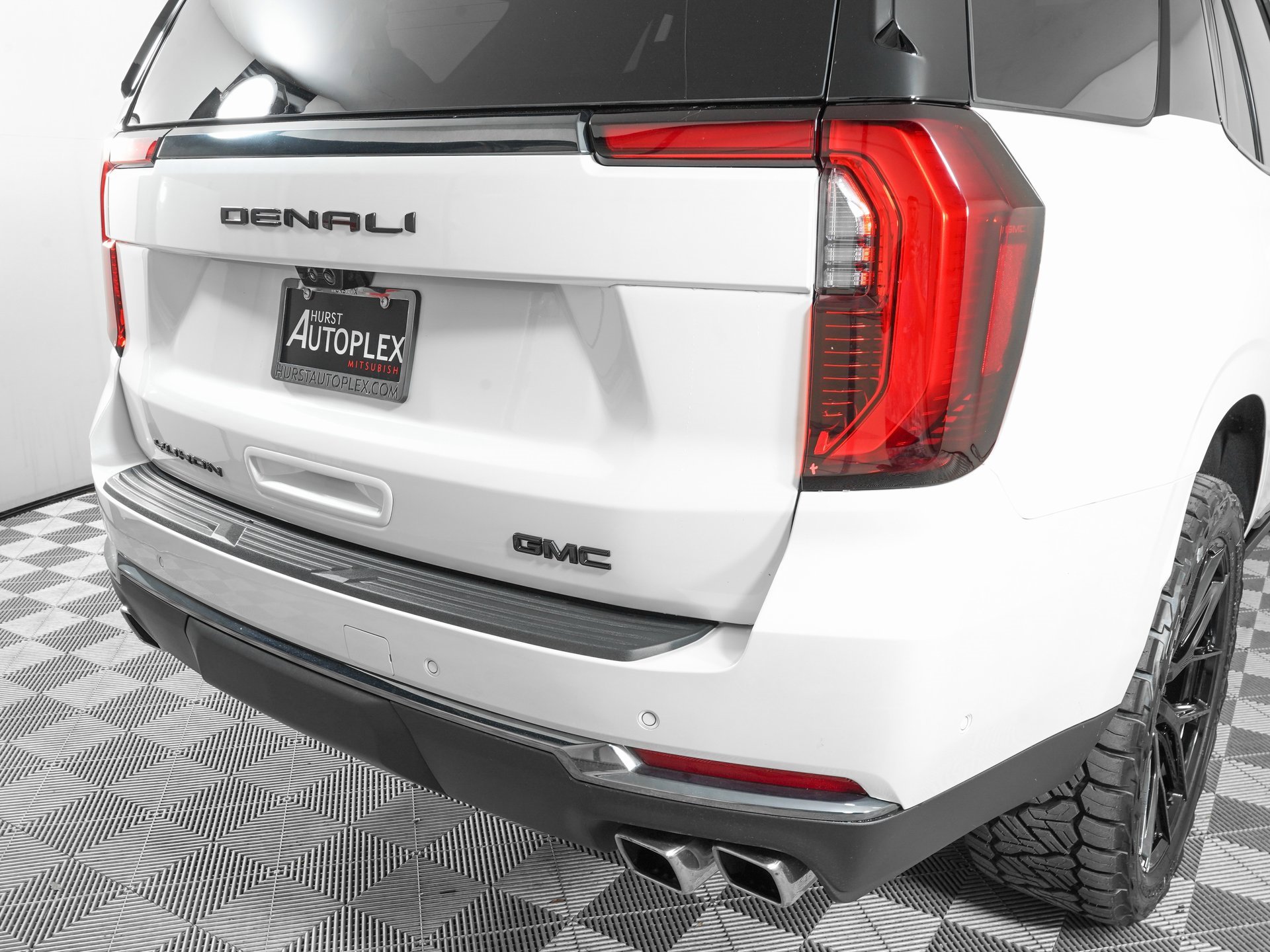 Used 2025 GMC Yukon Denali Ultimate image 43