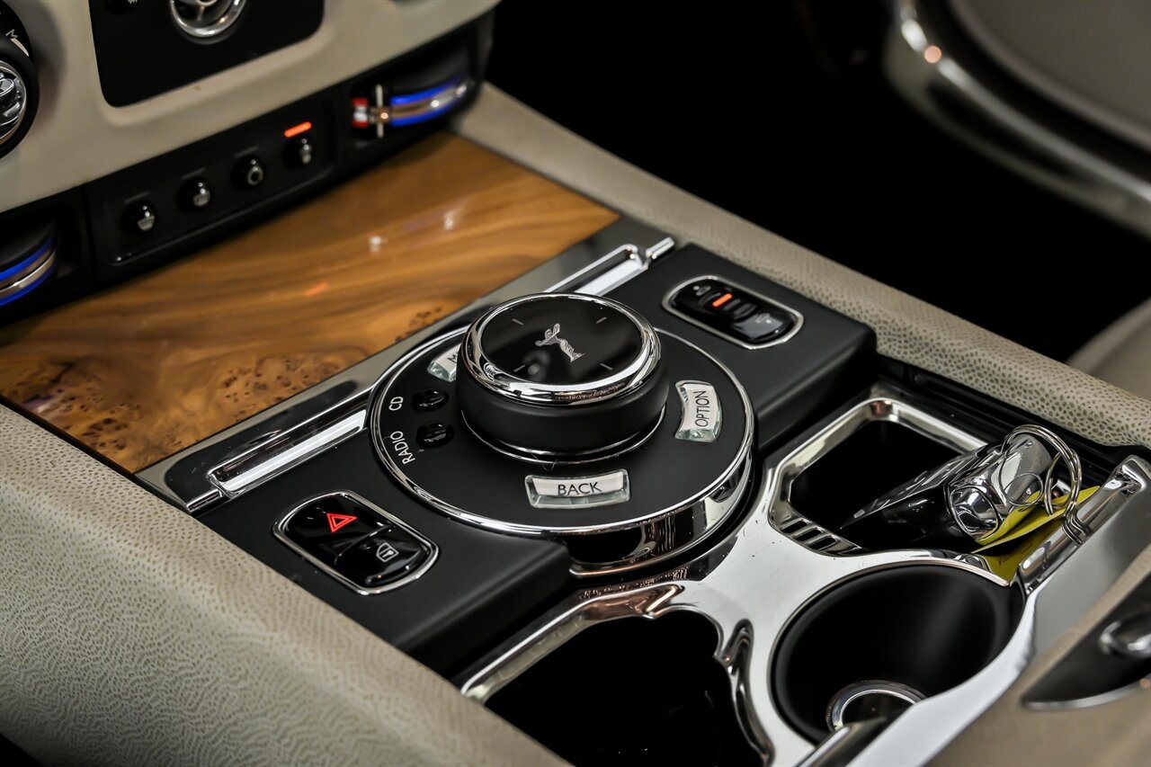 Used 2014 Rolls-Royce Wraith image 41