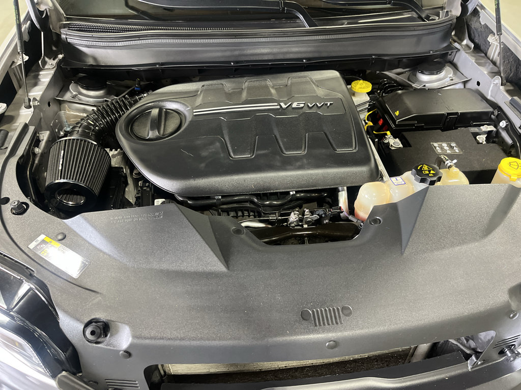 Used 2020 Jeep Cherokee Trailhawk AWD/4WD image 26