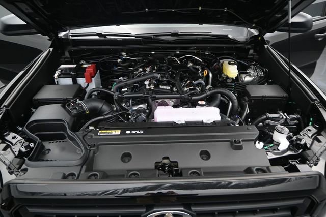 New 2026 Toyota 4Runner SR5 AWD/4WD image 16