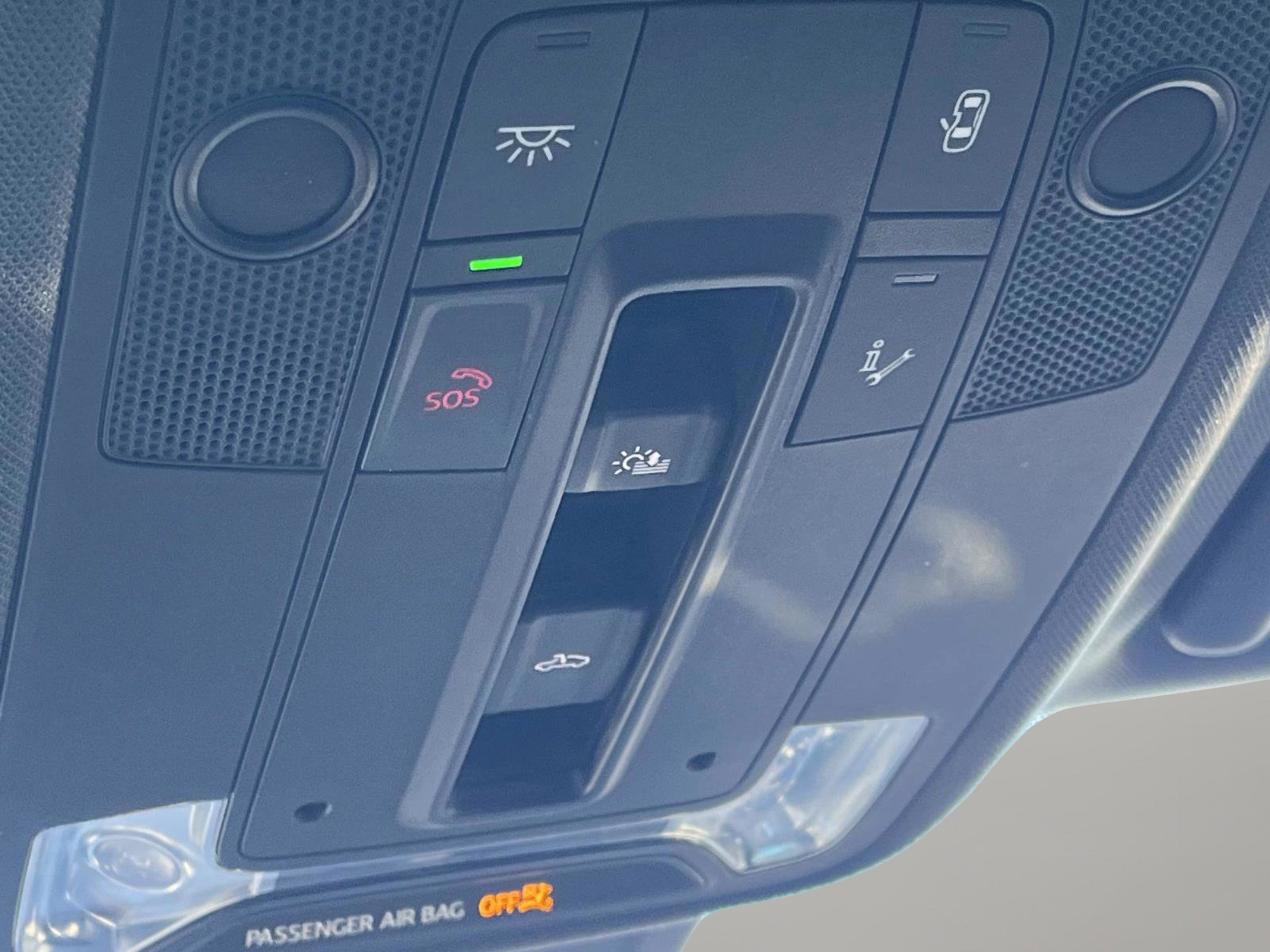 Used 2025 Audi Q3 2.0T Premium image 37