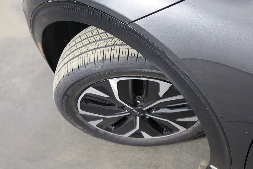 Used 2022 Kia EV6 Wind image 44