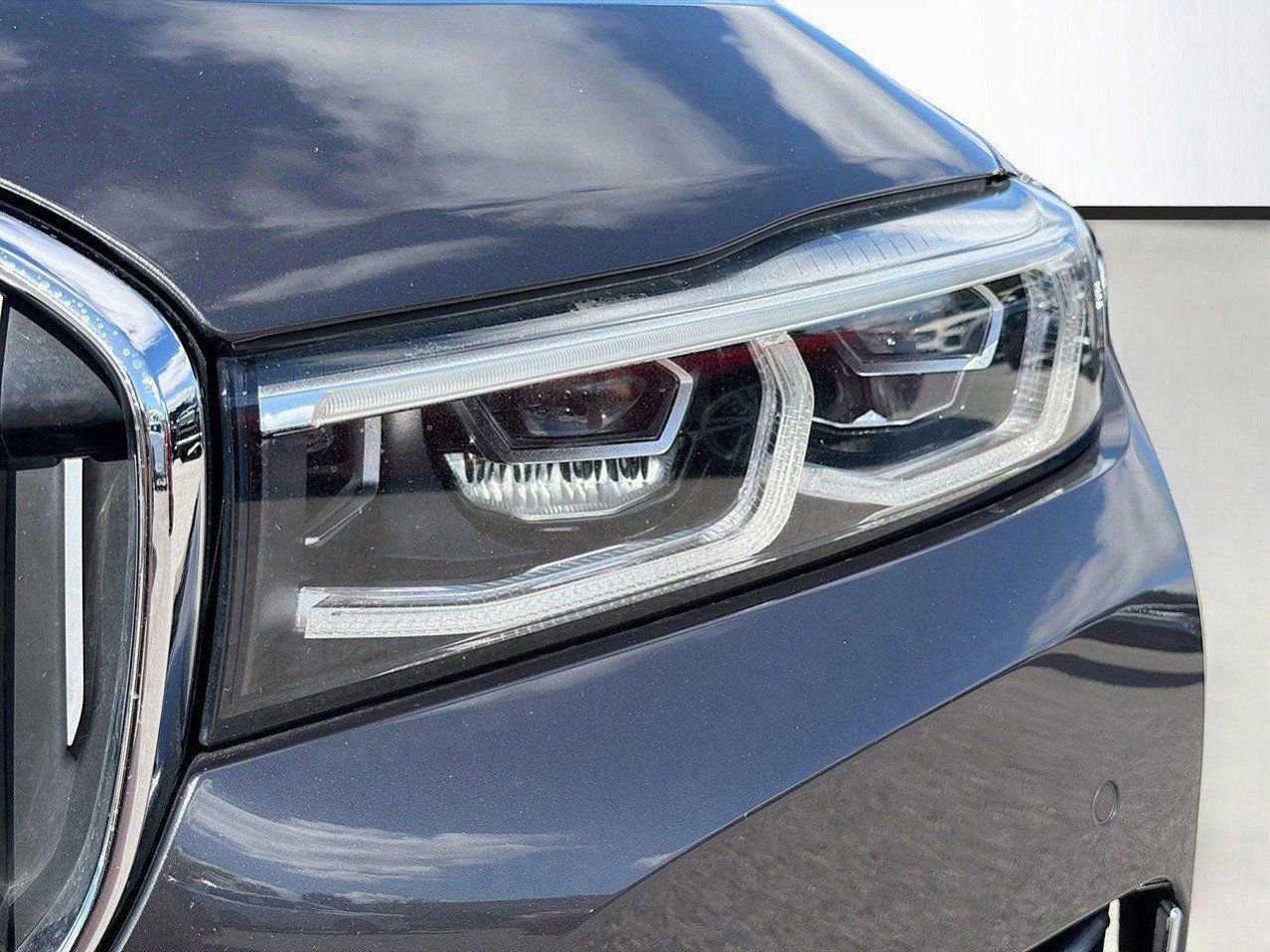 Used 2020 BMW 740i RWD image 10
