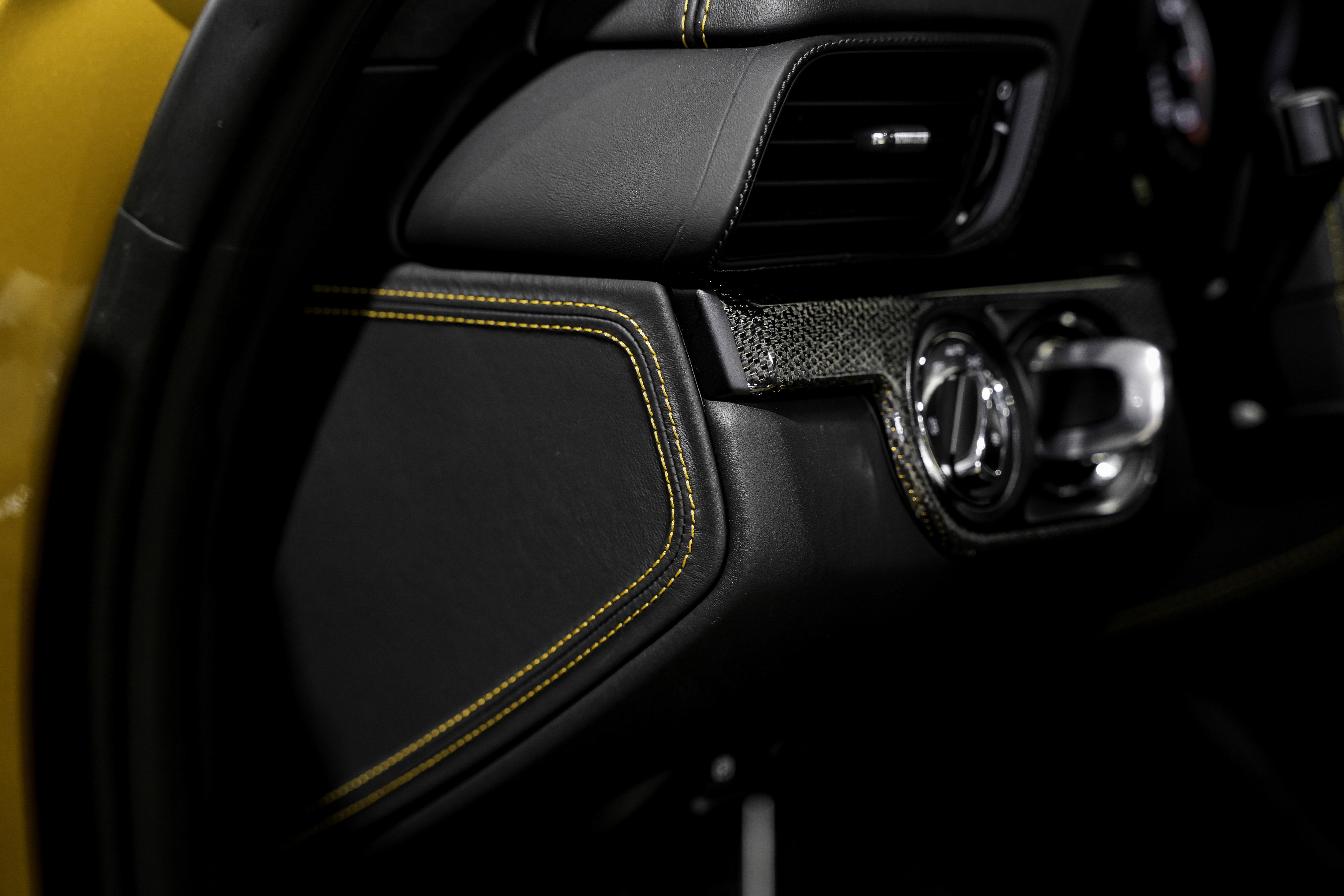 Used 2018 Porsche 911 Turbo S image 22