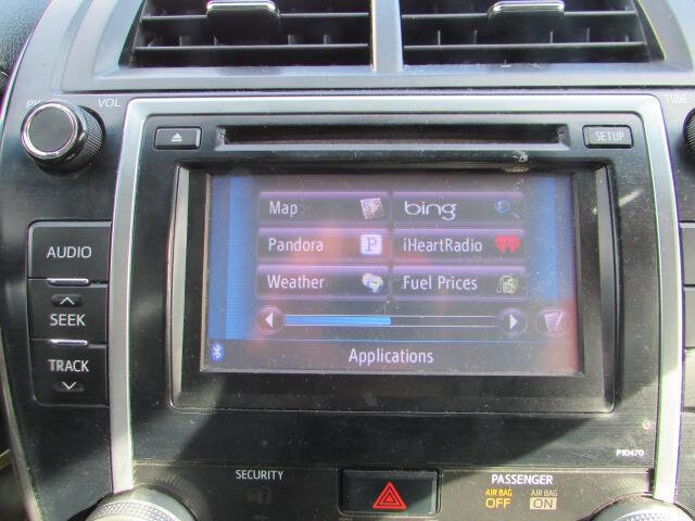 Used 2014 Toyota Camry SE image 18