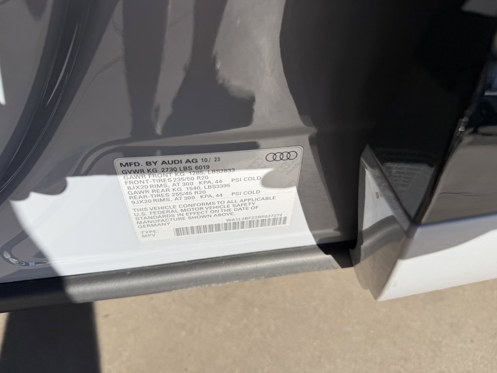 Used 2024 Audi Q4 e-tron Premium Plus w/ Premium Plus image 44