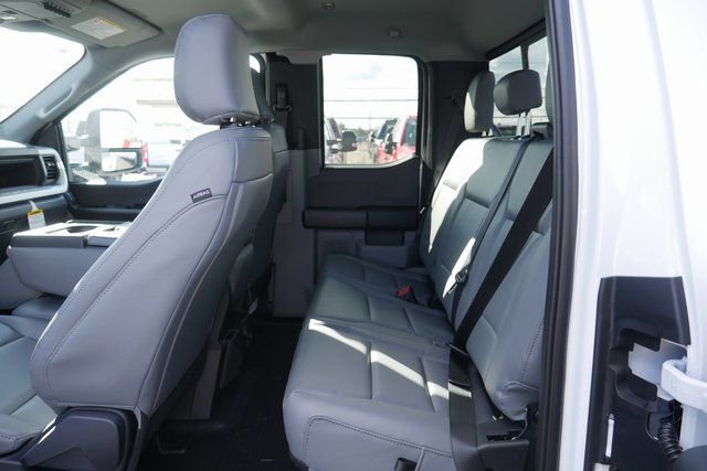 New 2026 Ford F250 XL w/ XL Off-Road Package image 22