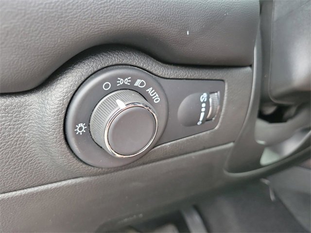 Used 2024 Dodge Durango GT image 32