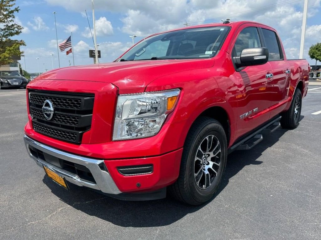 Used 2020 Nissan Titan SV w/ SV Convenience Package RWD image 8