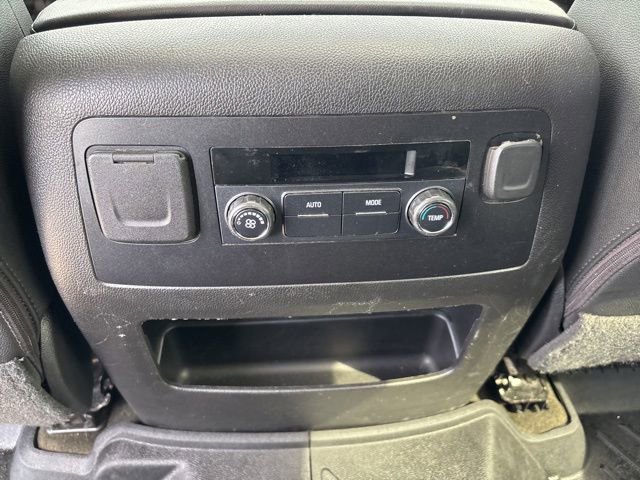 Used 2018 Chevrolet Suburban LT AWD/4WD image 13