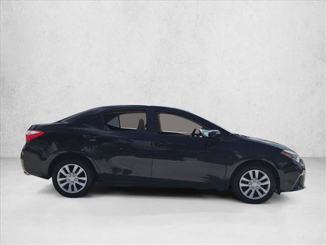 Used 2015 Toyota Corolla LE FWD image 4