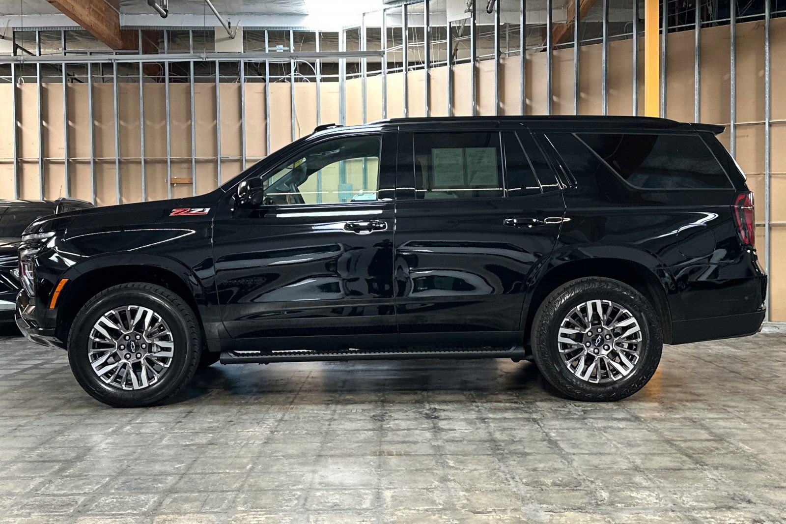 Used 2025 Chevrolet Tahoe Z71 AWD/4WD image 7